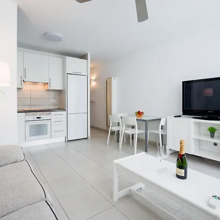 Go2tenerife Apart'cactus Near The Beach & Pool View Appartement Arona (Tenerife)